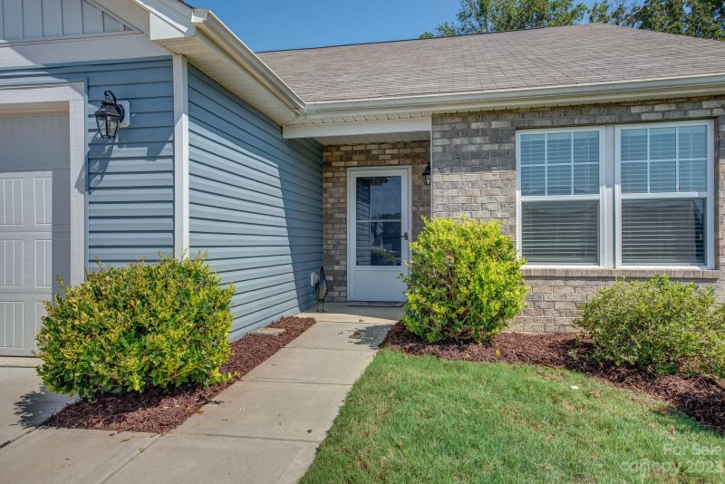 Property image 3 at 615 Ravina Court, York, SC 29745