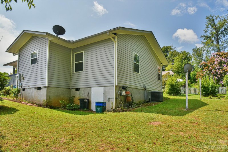 Property image 4 at 24 Wilson Creek Drive, Asheville, NC 28803