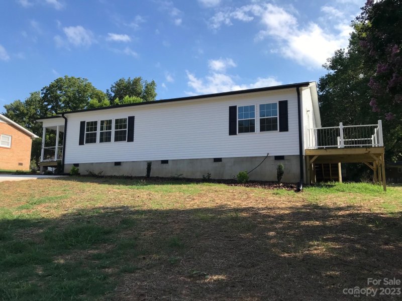 Property image 2 at 818 E Main Street, Shelby, NC 28150