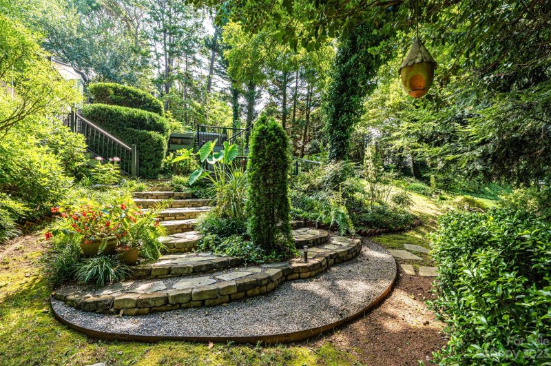 Property image 4 at 718 Wood Hollow Road, Taylorsville, NC 28681