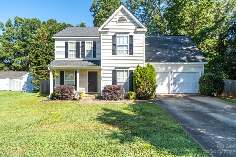 Property image 2 at 105 N Mulberry Court, Mount Holly, NC 28120