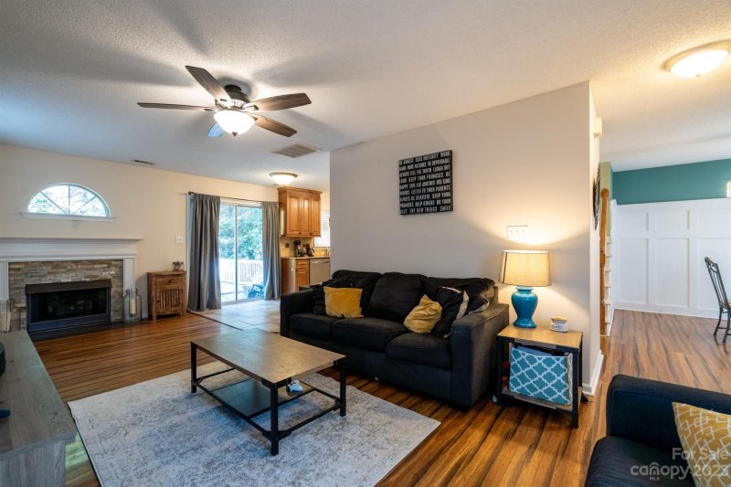 Property image 4 at 105 N Mulberry Court, Mount Holly, NC 28120