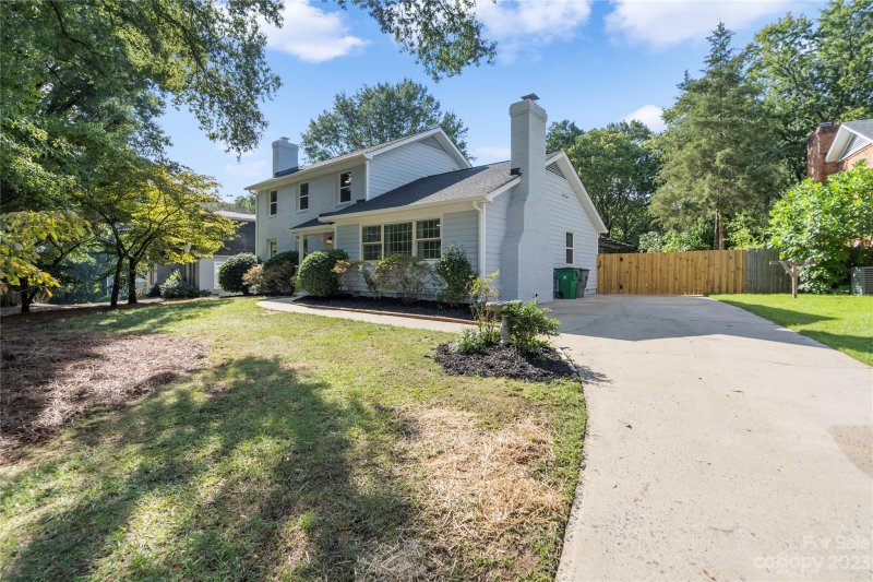 Property image 2 at 6108 Old Providence Road, Charlotte, NC 28226