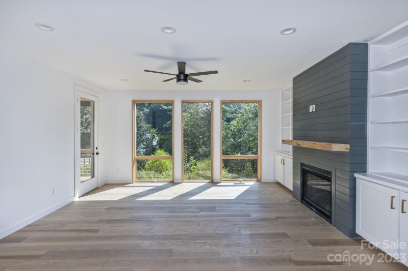 Property image 5 at 16 Malvern Walk, Asheville, NC 28806