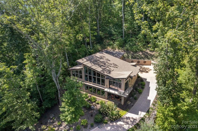 Property image 3 at 4 La Grange Drive, Asheville, NC 28805