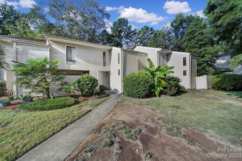 7918 Princess Ann Drive