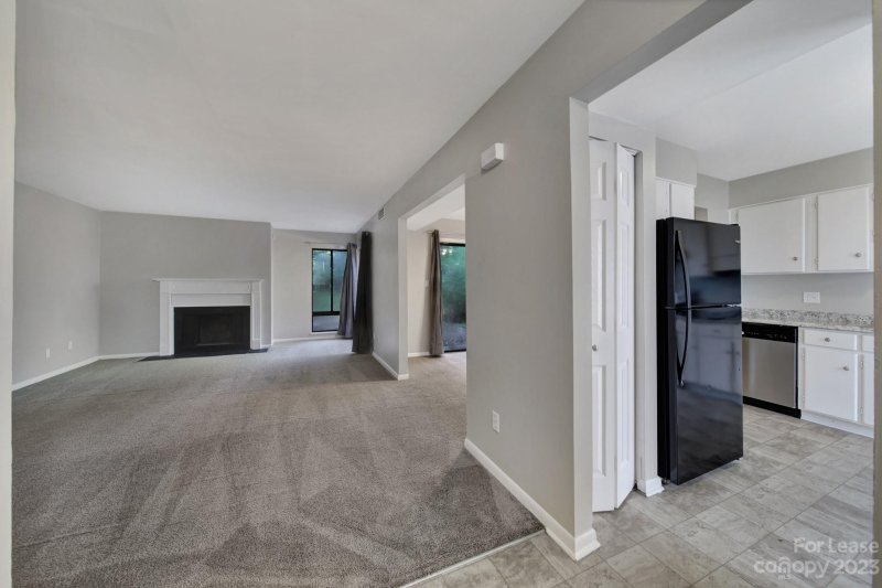 Property image 3 at 7918 Princess Ann Drive, Charlotte, NC 28212