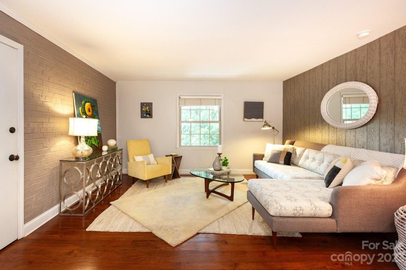 Property image 2 at 4917 Park Road, Charlotte, NC 28209