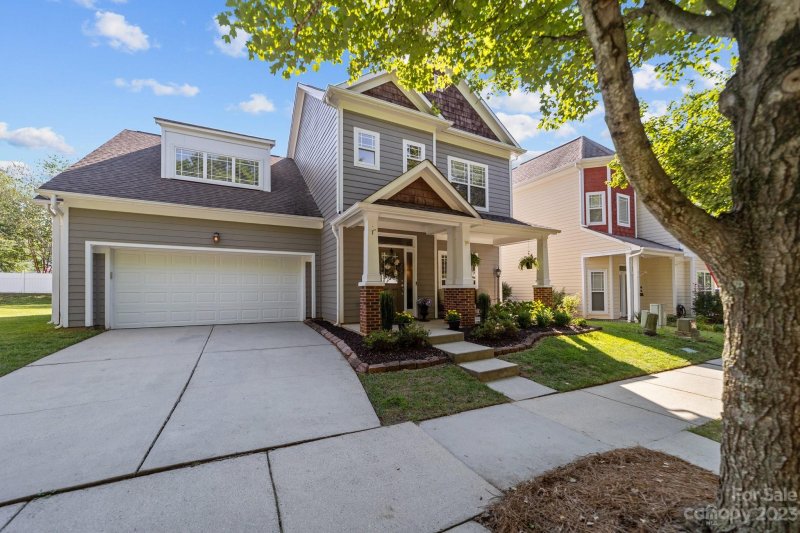 Property image 3 at 19104 Coachmans Trace, Cornelius, NC 28031