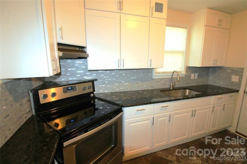 Property image 4 at 1705 Finchley Drive, Charlotte, NC 28215