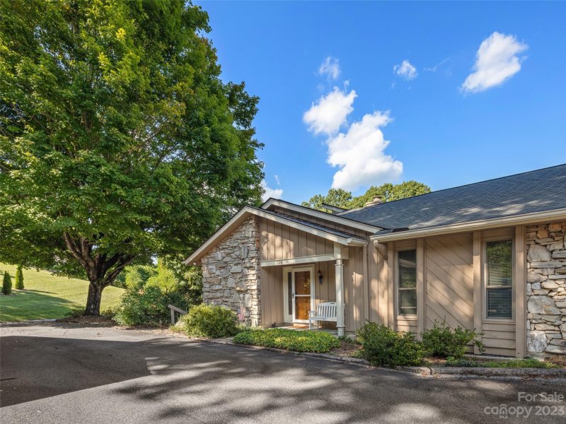 Property image 2 at 120 Country Ridge Road, Laurel Park, NC 28739