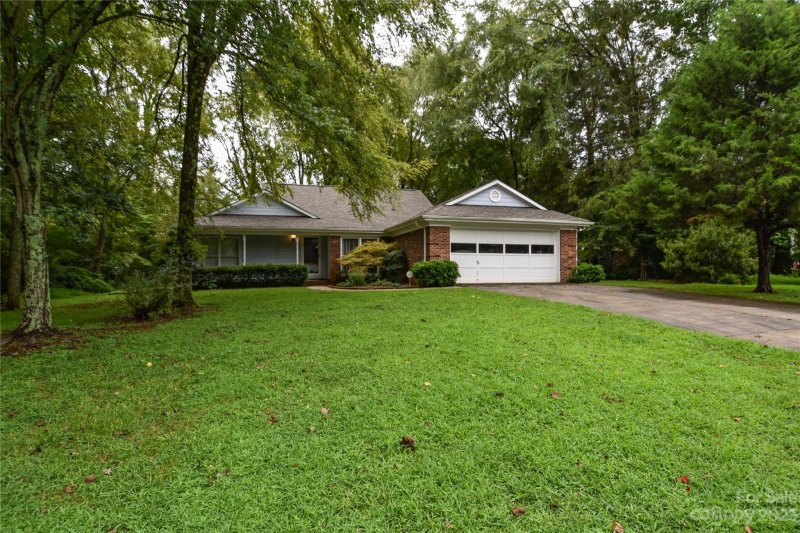 Property image 3 at 224 Withershinn Drive, Charlotte, NC 28262