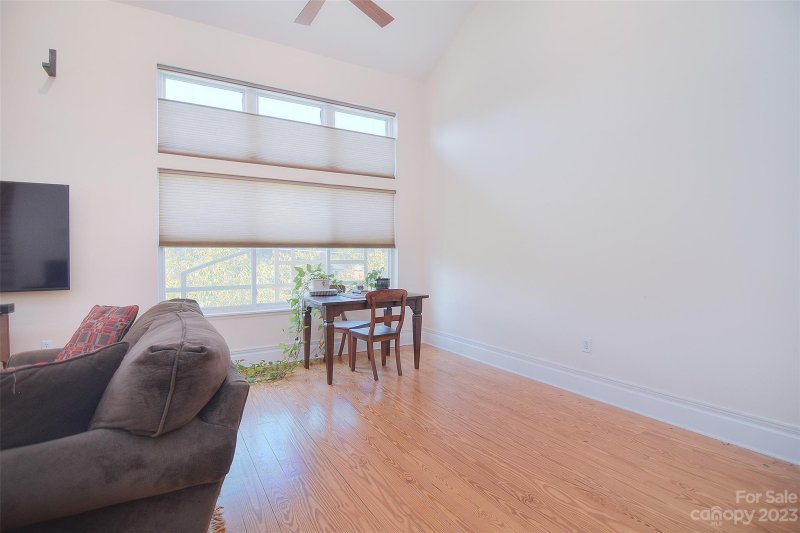 Property image 5 at 404 N Laurel Avenue, Charlotte, NC 28204