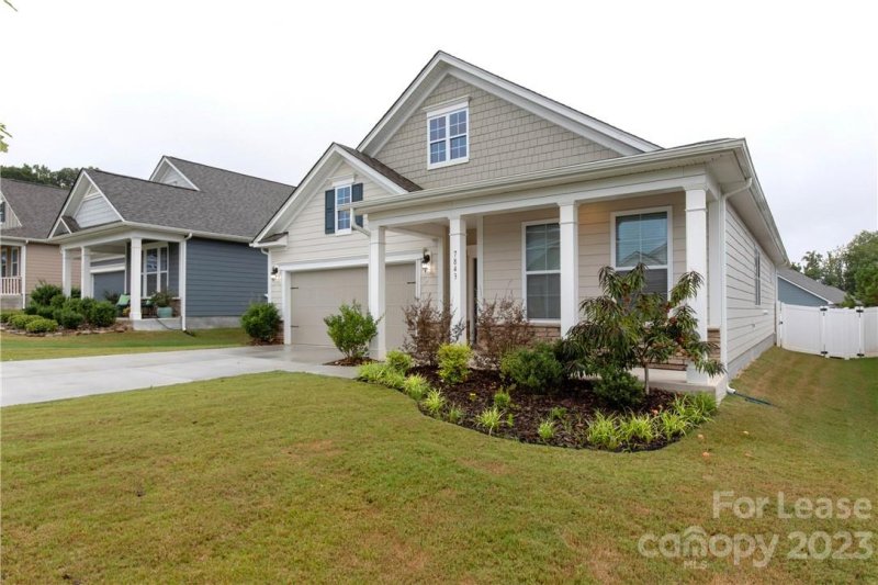 Property image 5 at 7843 Fountaingrass Lane, Sherrills Ford, NC 28673