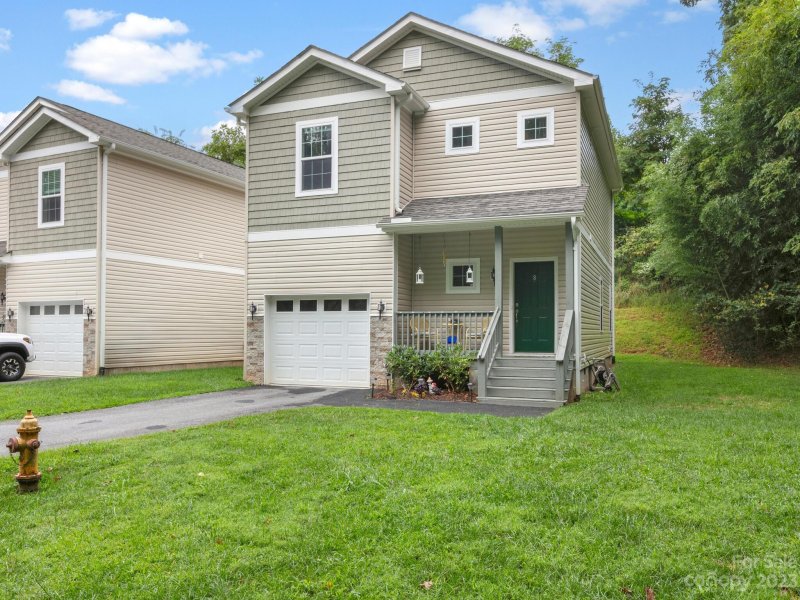 Property image 3 at 8 Willow Shade Drive, Asheville, NC 28806