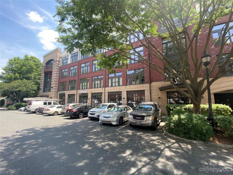 Property image 2 at 2125 Southend Drive, Charlotte, NC 28203