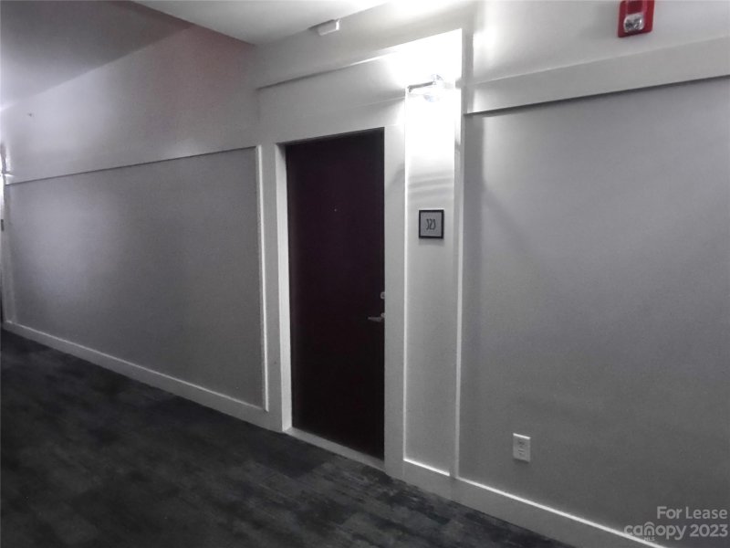 Property image 4 at 2125 Southend Drive, Charlotte, NC 28203