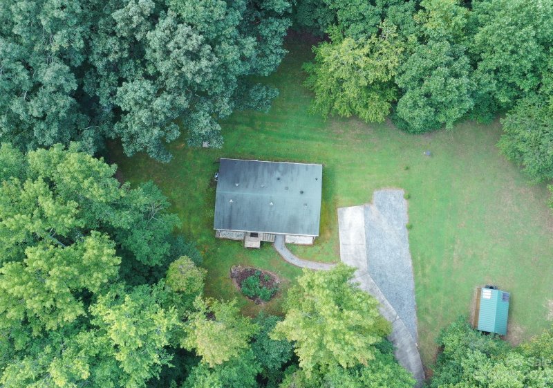 Property image 3 at 3355 Stony Brook Circle, Newton, NC 28658