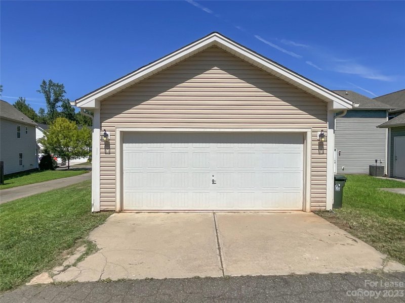 Property image 2 at 8126 Dumphries Drive, Huntersville, NC 28078