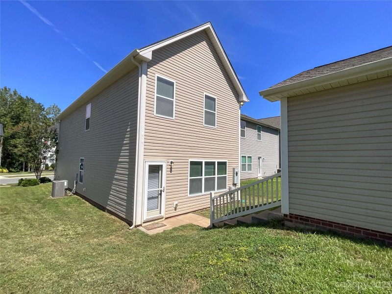 Property image 4 at 8126 Dumphries Drive, Huntersville, NC 28078