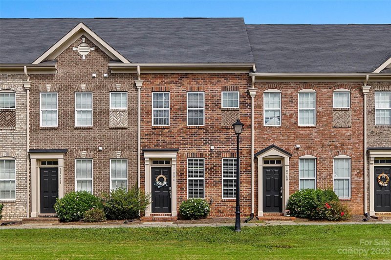 Property image 2 at 11004 Cedar Walk Lane, Charlotte, NC 28277