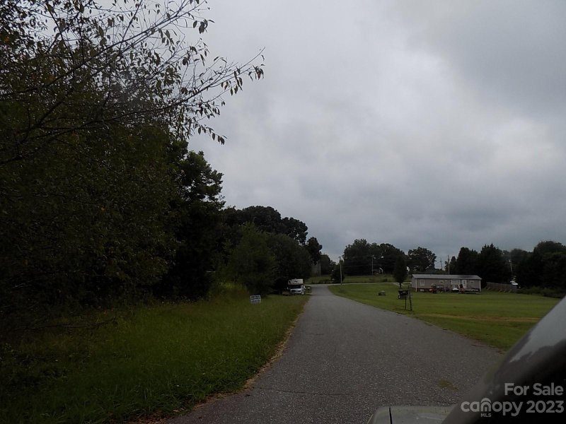 Property image 3 at 5104 Sunnystone Court, Crouse, NC 28033