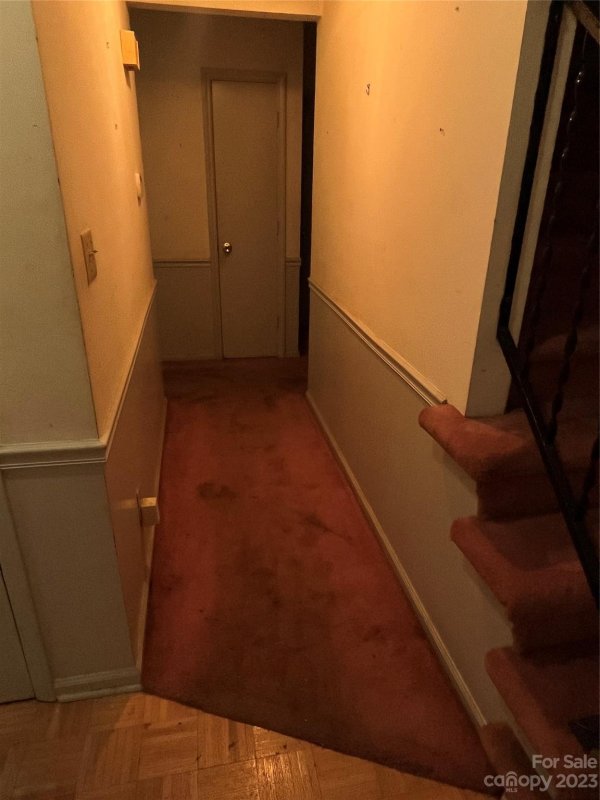 Property image 3 at 6906 Marlbrook Drive, Charlotte, NC 28212