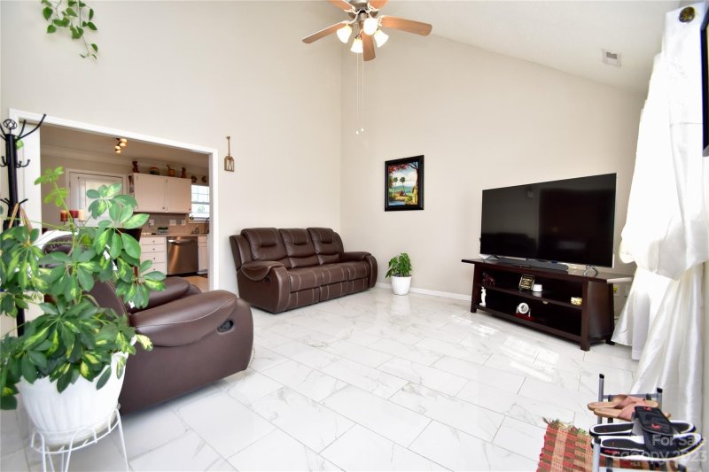 Property image 2 at 1225 Bicycle Court, Gastonia, NC 28054