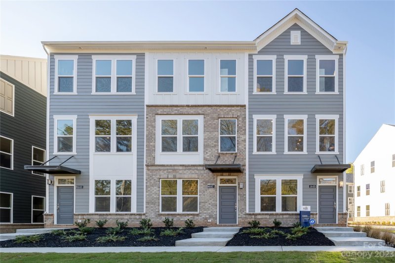 Property image 2 at 4034 Capital Ridge Court, Charlotte, NC 28205