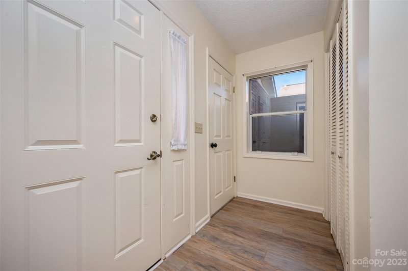 Property image 4 at 121 Exeter Court, Hendersonville, NC 28791