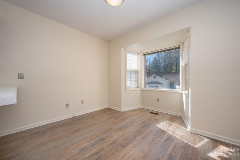 Property image 5 at 121 Exeter Court, Hendersonville, NC 28791