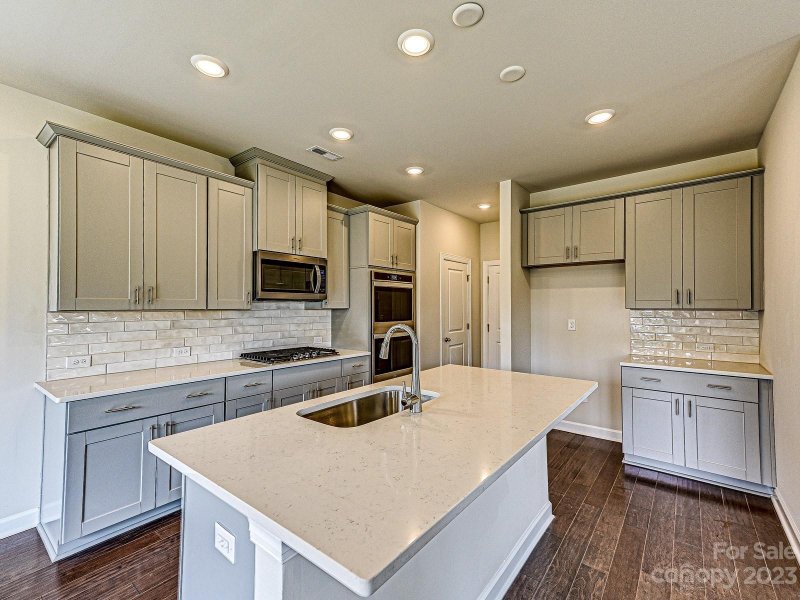 Property image 5 at 664 Citriadora Street, Fort Mill, SC 29715