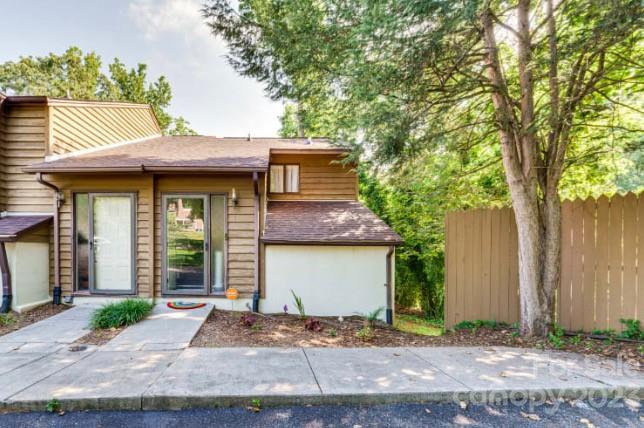 1420 11th Street Drive