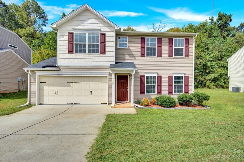 Property image 3 at 9335 Bradstreet Commons Way, Charlotte, NC 28215