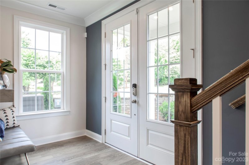 Property image 2 at 326 North Dotger Avenue, Charlotte, NC 28204