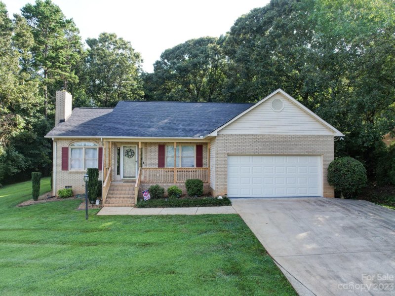 123 Harbor Point Drive