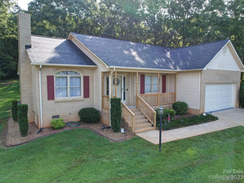 Property image 2 at 123 Harbor Point Drive, Cherryville, NC 28021