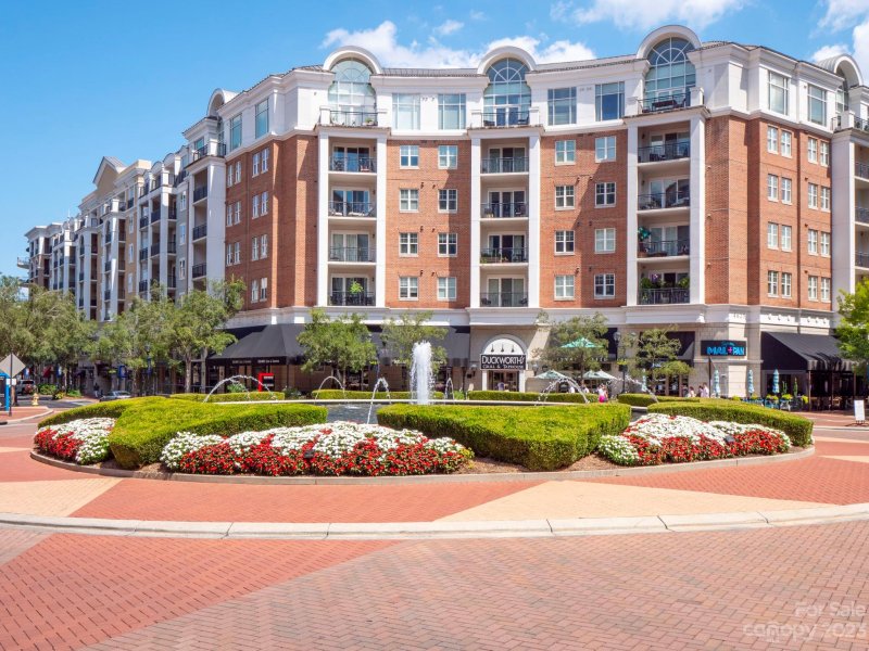 Property image 2 at 4625 Piedmont Row Drive, Charlotte, NC 28210