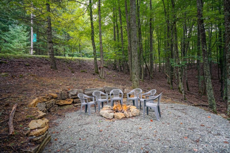 Property image 4 at 617 Pine Ridge Road, Beech Mountain, NC 28604