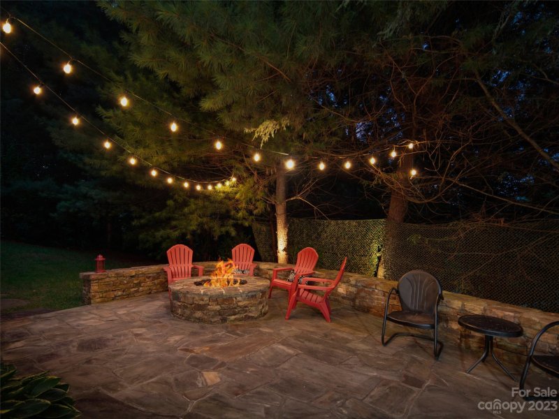 Property image 4 at 24 Weston Heights Drive, Asheville, NC 28803