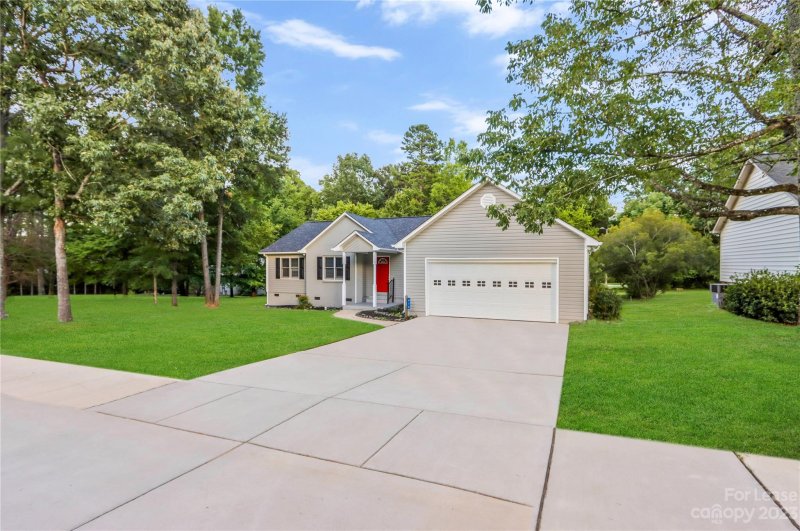 Property image 3 at 616 Gray Drive, Charlotte, NC 28213