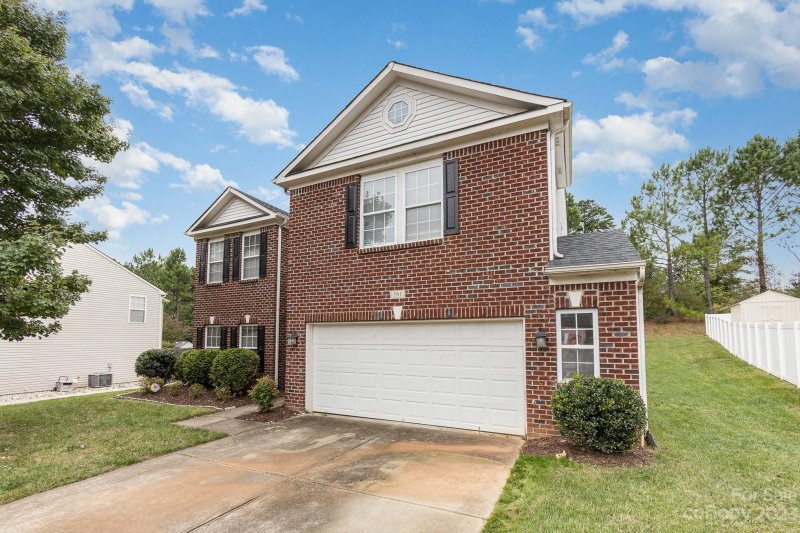 Property image 3 at 161 Ashton Woods Court, Mount Holly, NC 28120