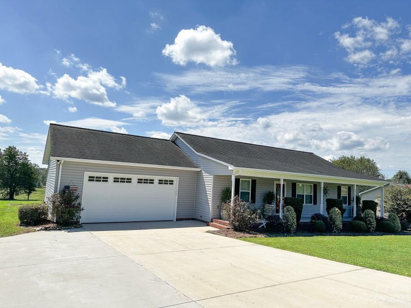 Property image 2 at 480 Stable Brook Lane, Taylorsville, NC 28681