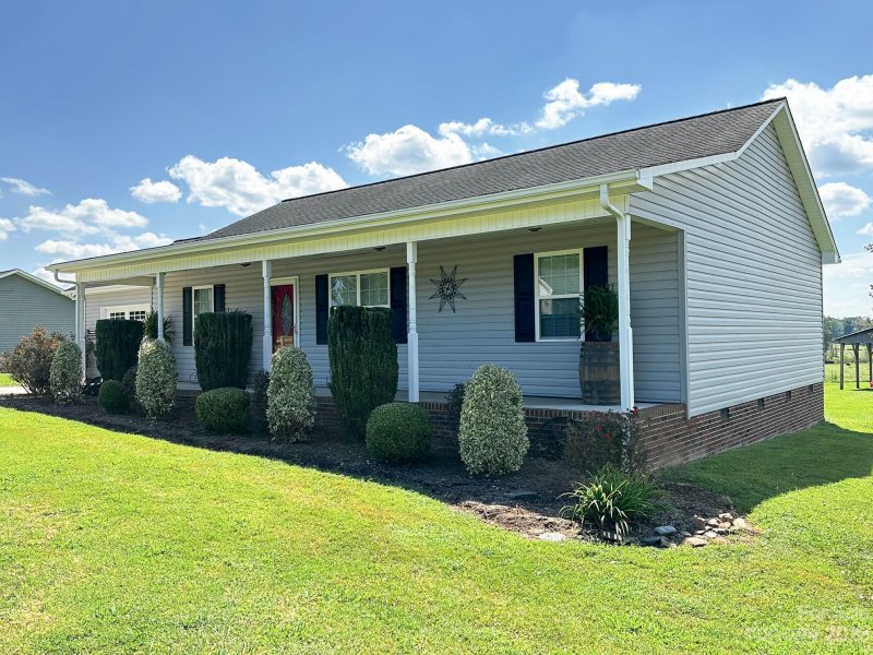 Property image 4 at 480 Stable Brook Lane, Taylorsville, NC 28681