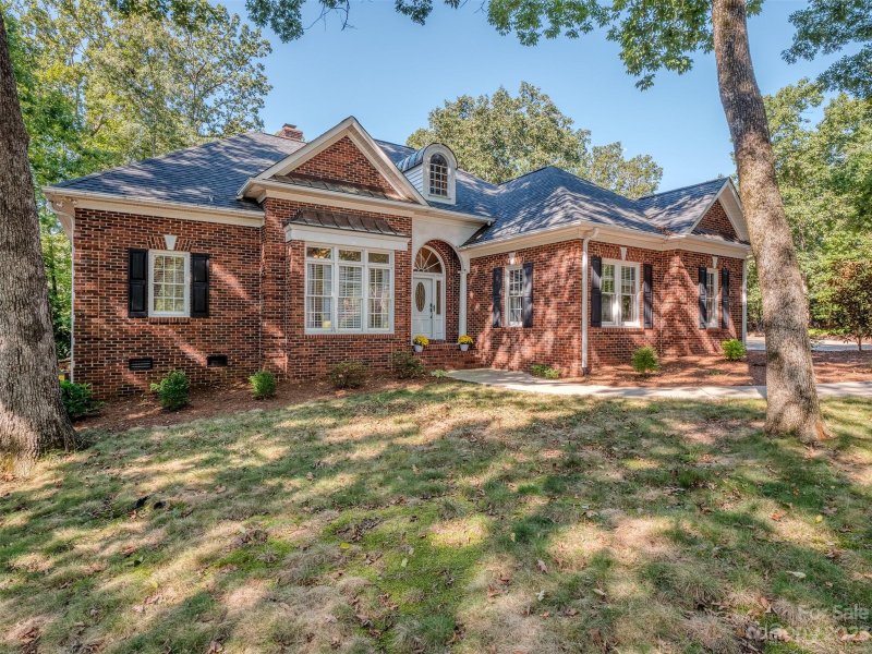 Property image 3 at 113 Eaglecrest Drive, Matthews, NC 28104