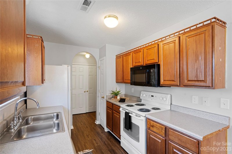 Property image 4 at 309 Mission Tripp Street, Kannapolis, NC 28083