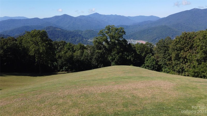 Property image 2 at 2569 Utah Mountain Road, Waynesville, NC 28785