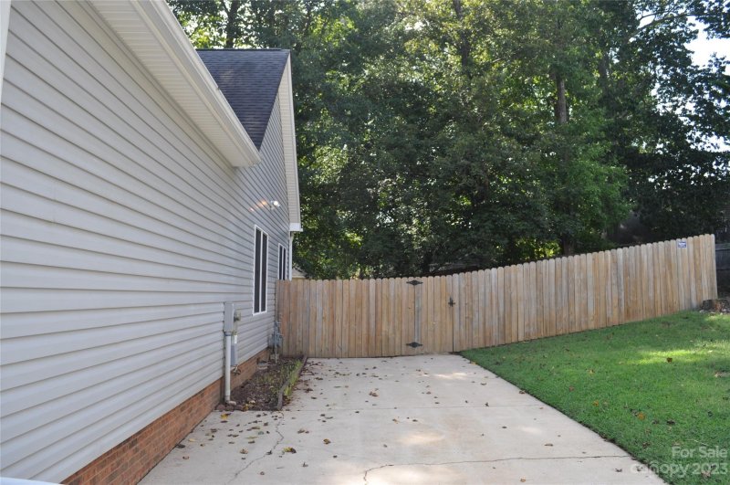 Property image 3 at 2521 Laver Court, Gastonia, NC 28056