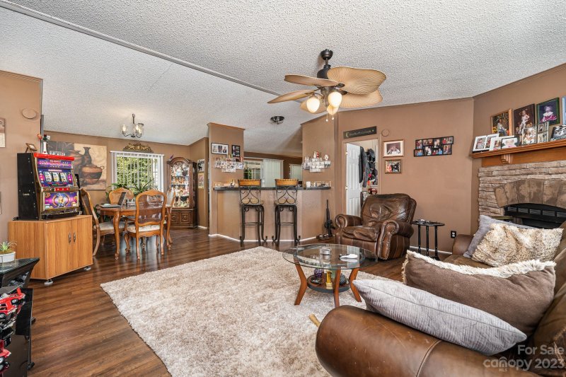 Property image 2 at 118 Tradewinds Court, Mooresville, NC 28115