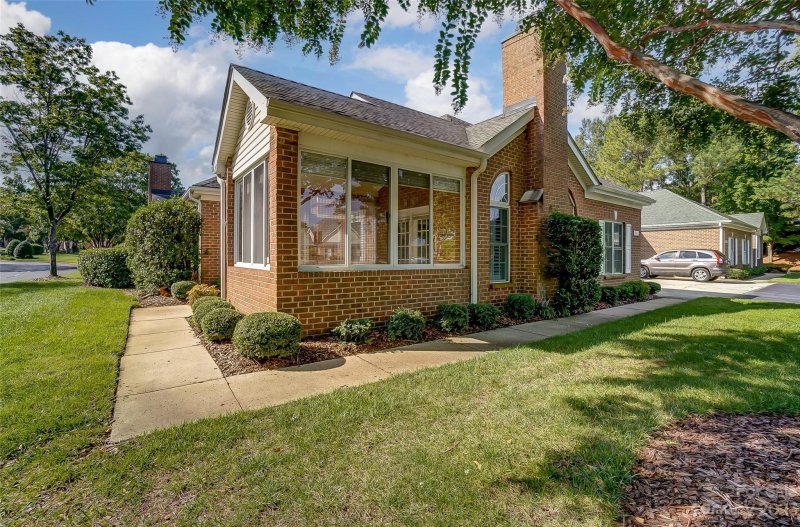 Property image 2 at 8453 Olde Troon Drive, Charlotte, NC 28277